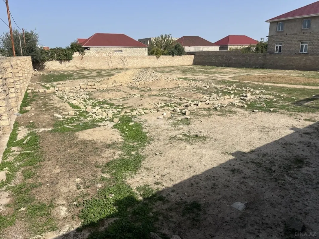 Satılır torpaq sahəsi 15 m²