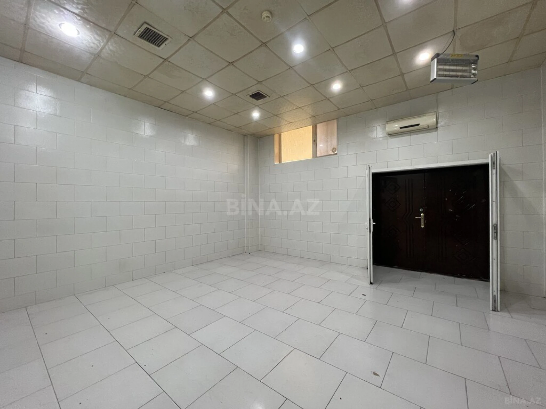 Satılır obyekt 410 m²