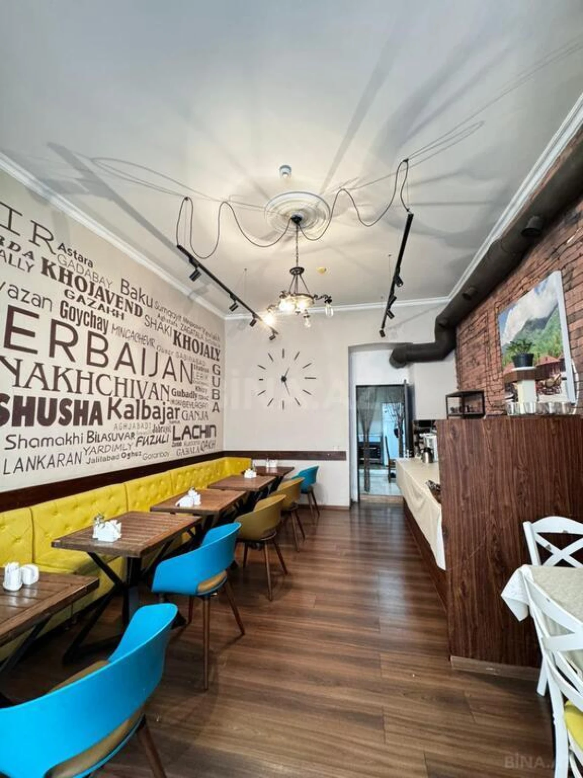 Satılır obyekt 704 m²