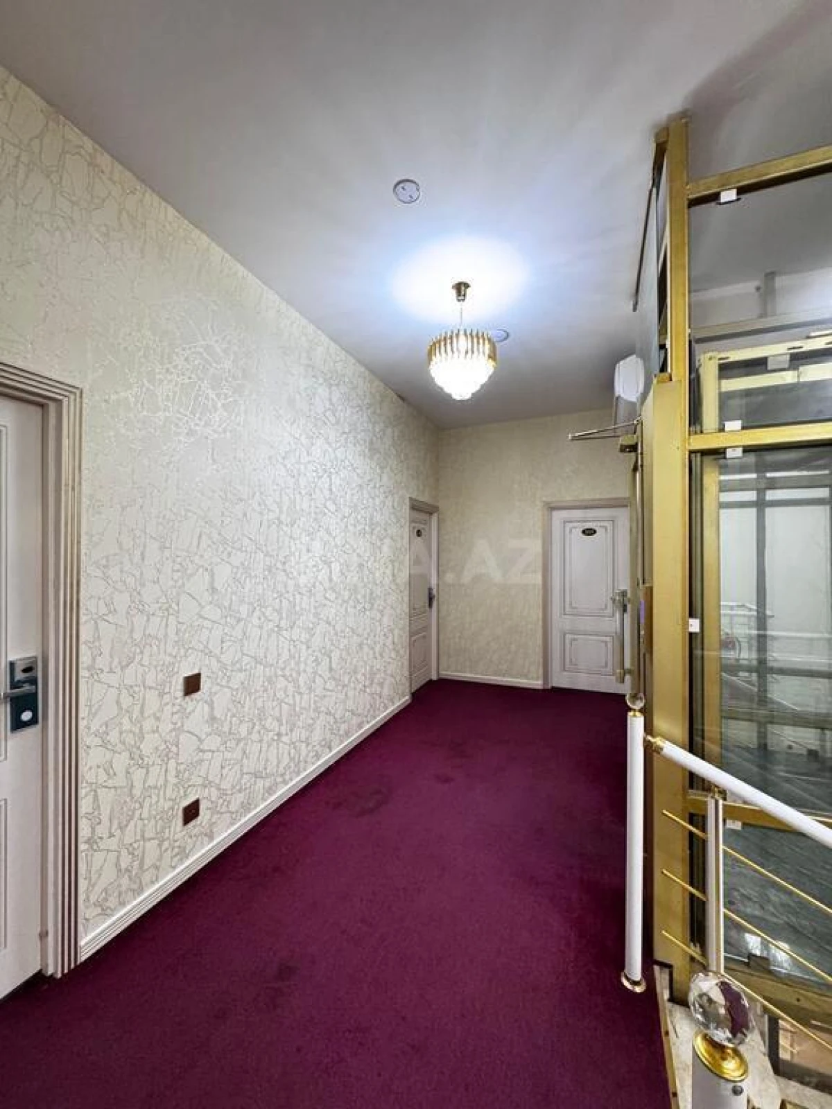 Satılır obyekt 350 m²