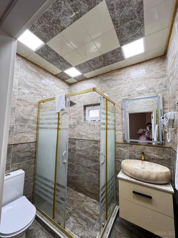 Satılır obyekt 350 m²