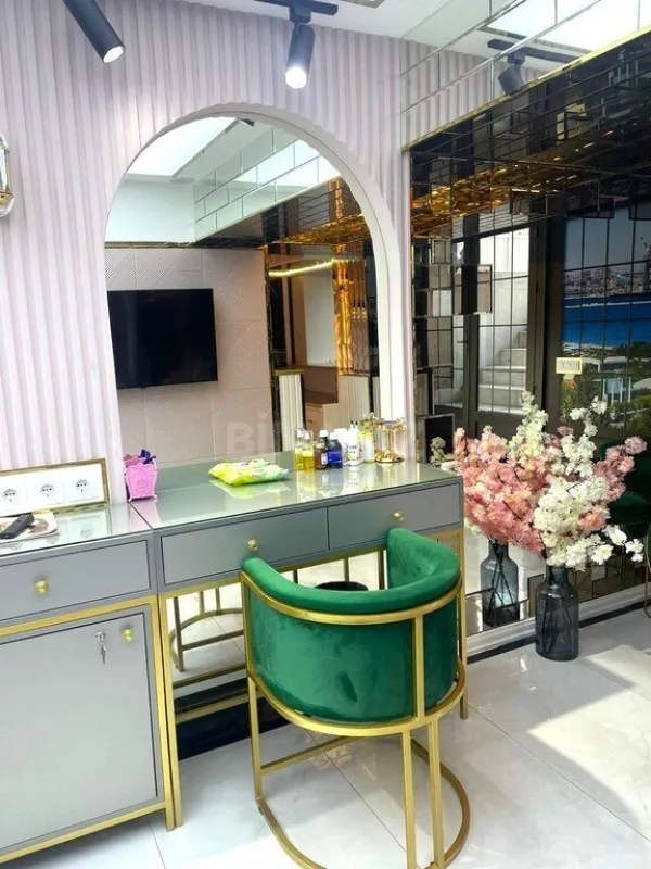 Satılır obyekt 80 m²