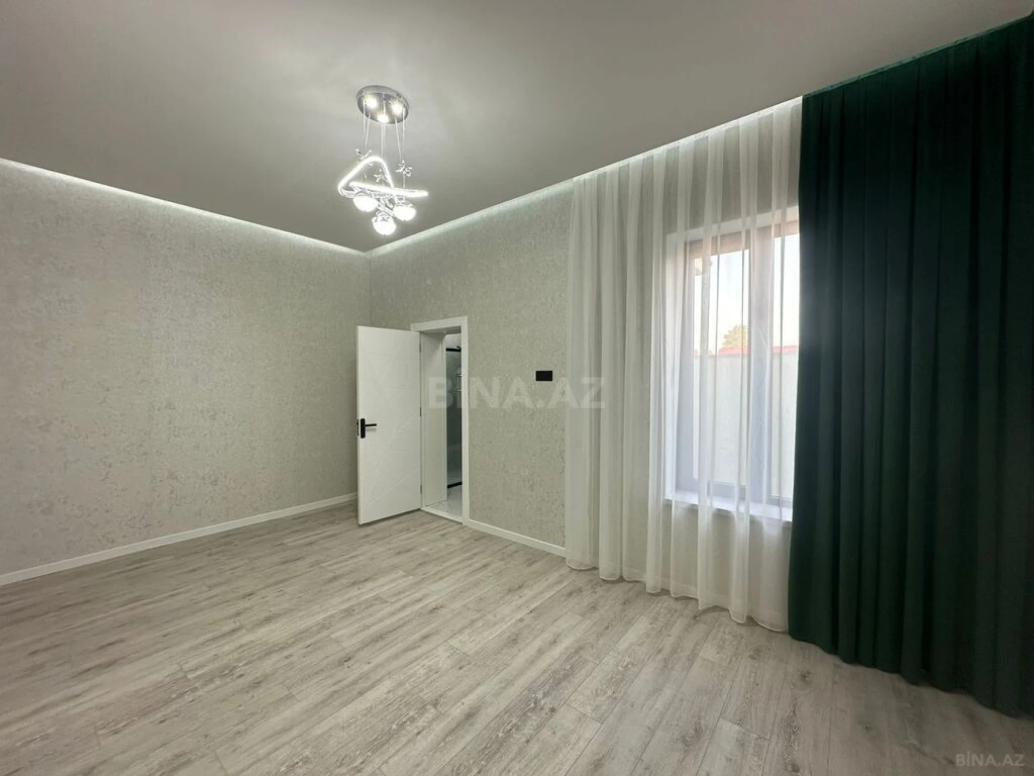 Satılır 4 otaqlı həyət evi 150 m²
