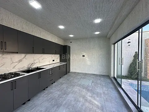 Satılır 4 otaqlı həyət evi 150 m²