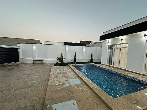Satılır 4 otaqlı həyət evi 140 m²