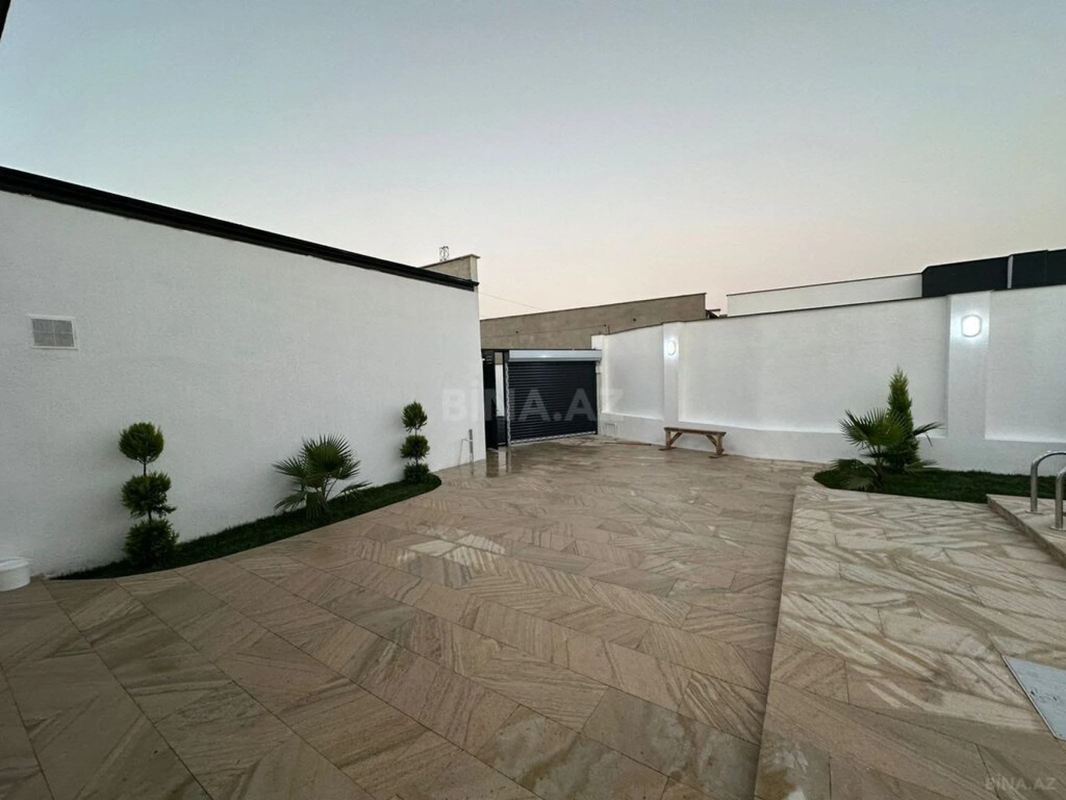 Satılır 4 otaqlı həyət evi 140 m²