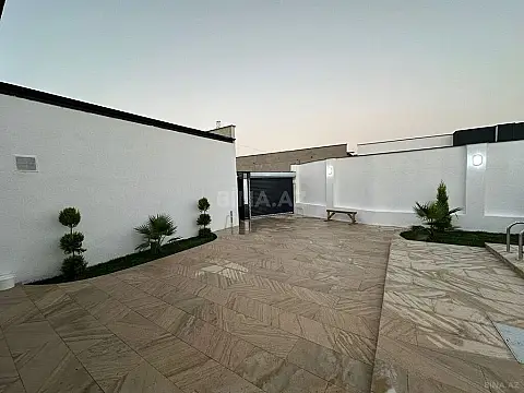 Satılır 4 otaqlı həyət evi 140 m²