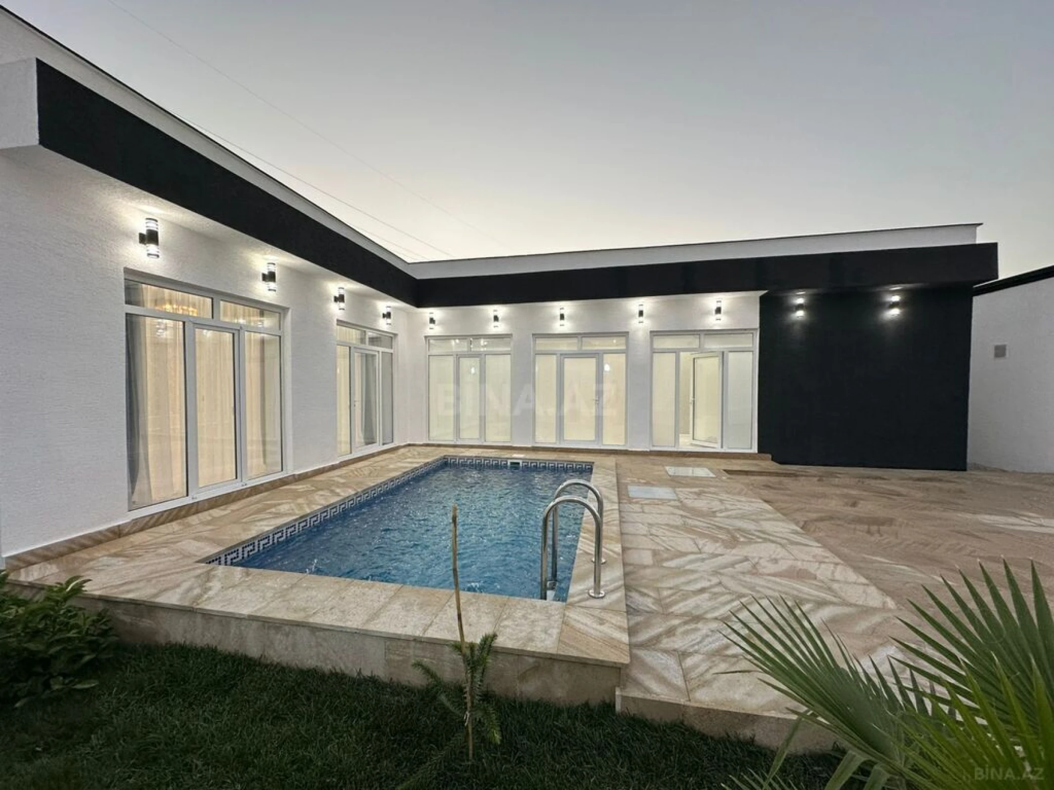 Satılır 4 otaqlı həyət evi 140 m²