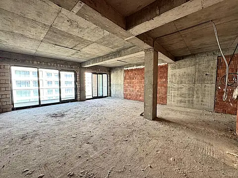 Satılır 2 otaqlı mənzil 99.6 m²