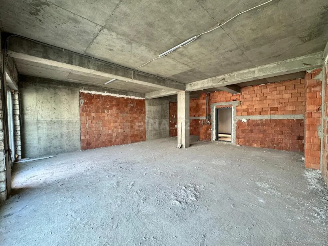 Satılır 2 otaqlı mənzil 99.6 m²