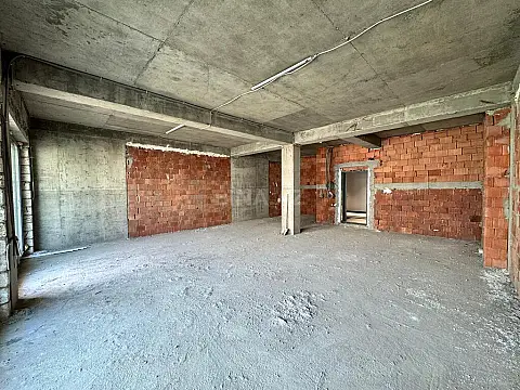 Satılır 2 otaqlı mənzil 99.6 m²