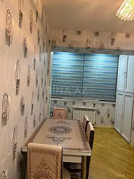 Satılır 4 otaqlı mənzil 127 m²