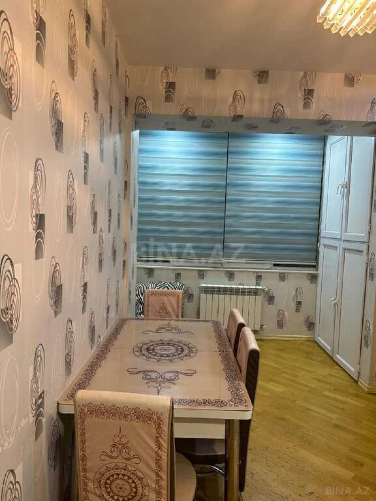 Satılır 4 otaqlı mənzil 127 m²