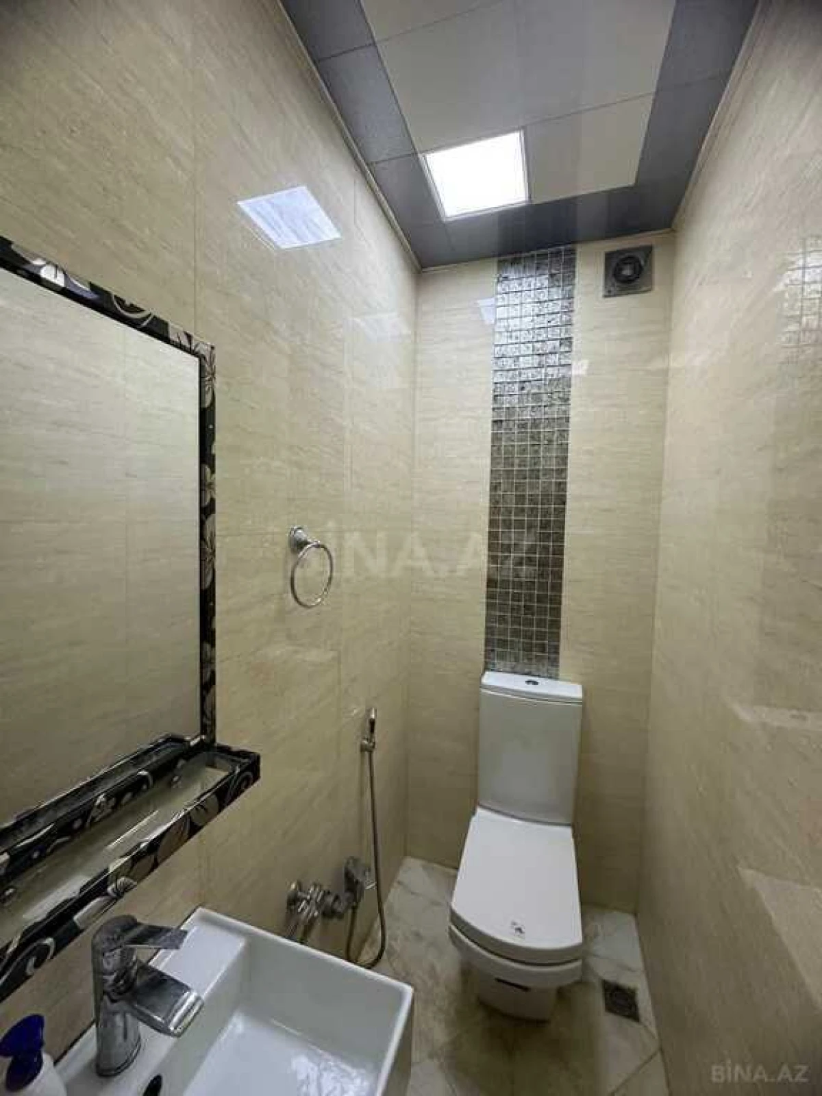 Satılır 4 otaqlı mənzil 127 m²