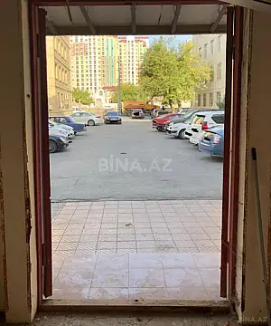 Satılır obyekt 317.6 m²