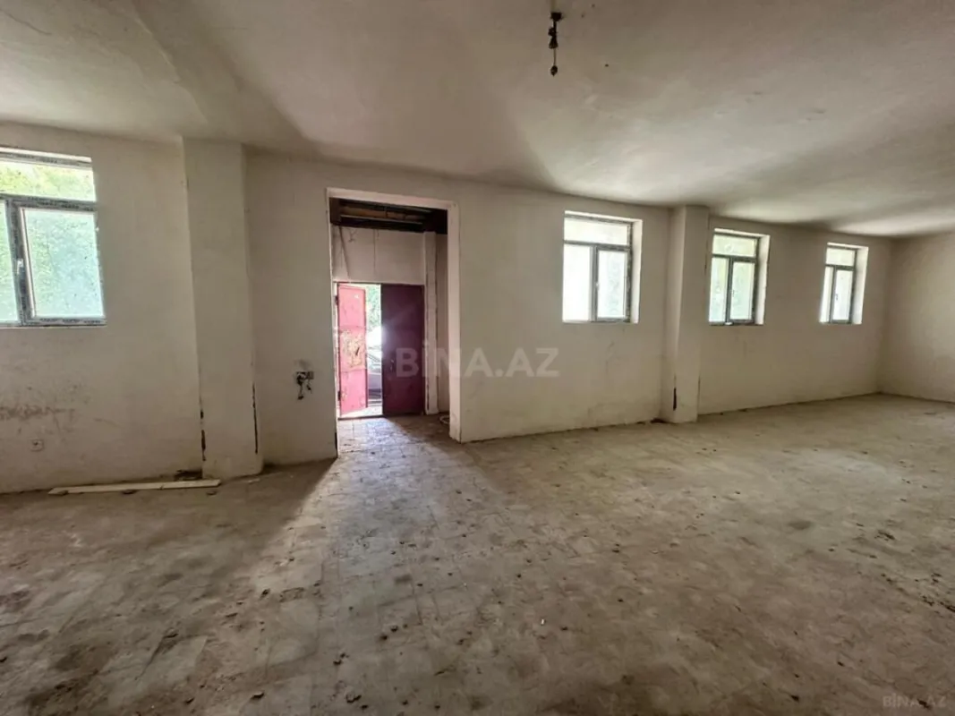 Satılır obyekt 317.6 m²