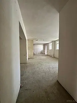 Satılır obyekt 317.6 m²