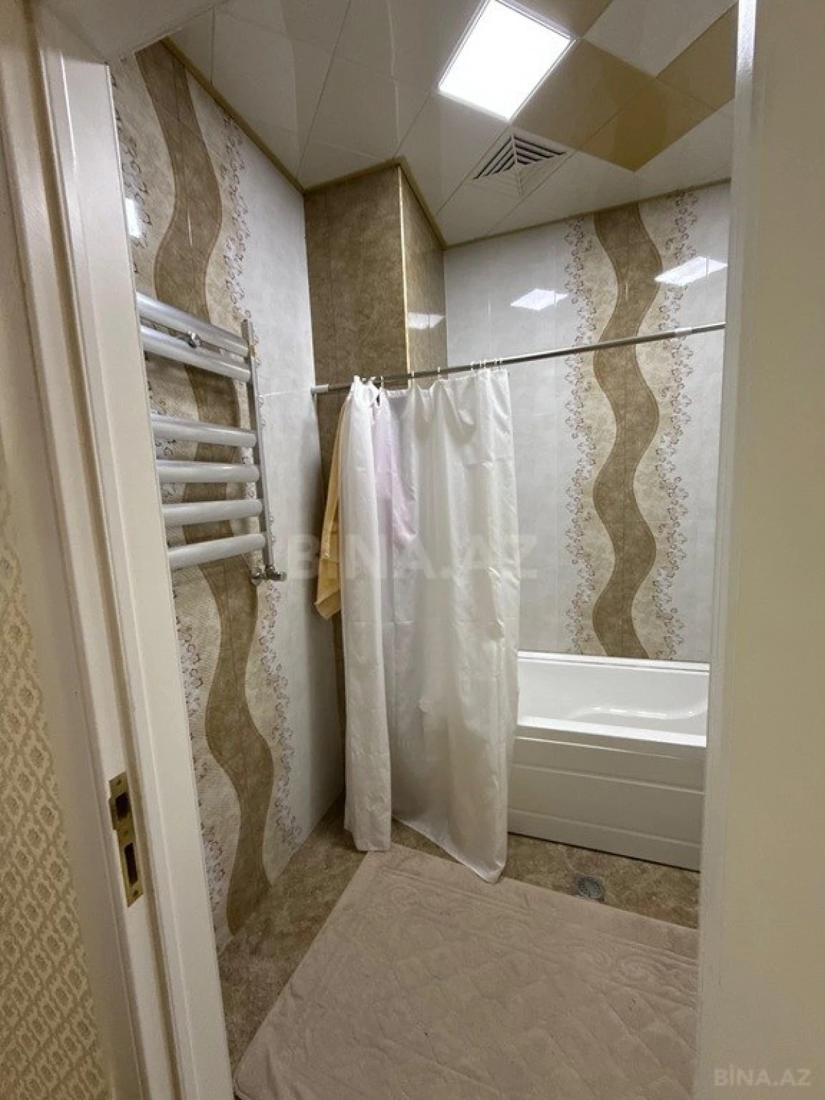 Satılır 2 otaqlı mənzil 90 m²