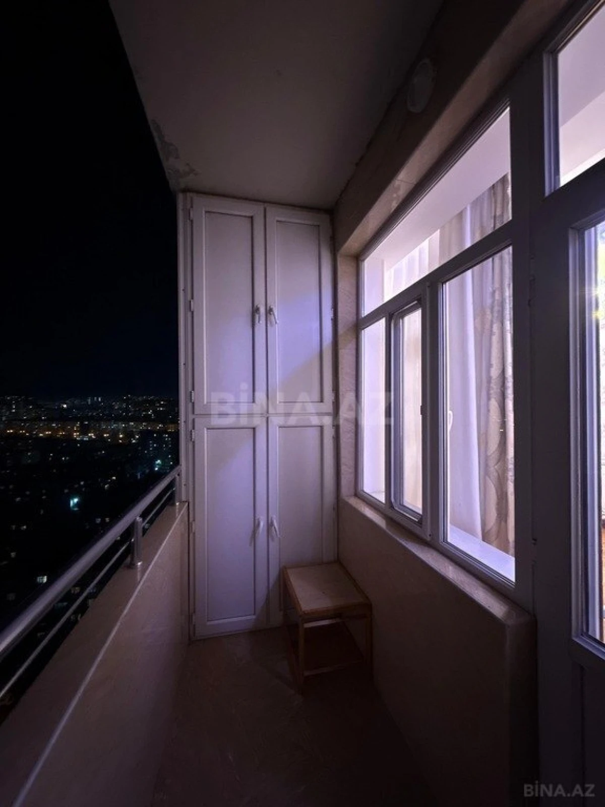 Satılır 2 otaqlı mənzil 90 m²