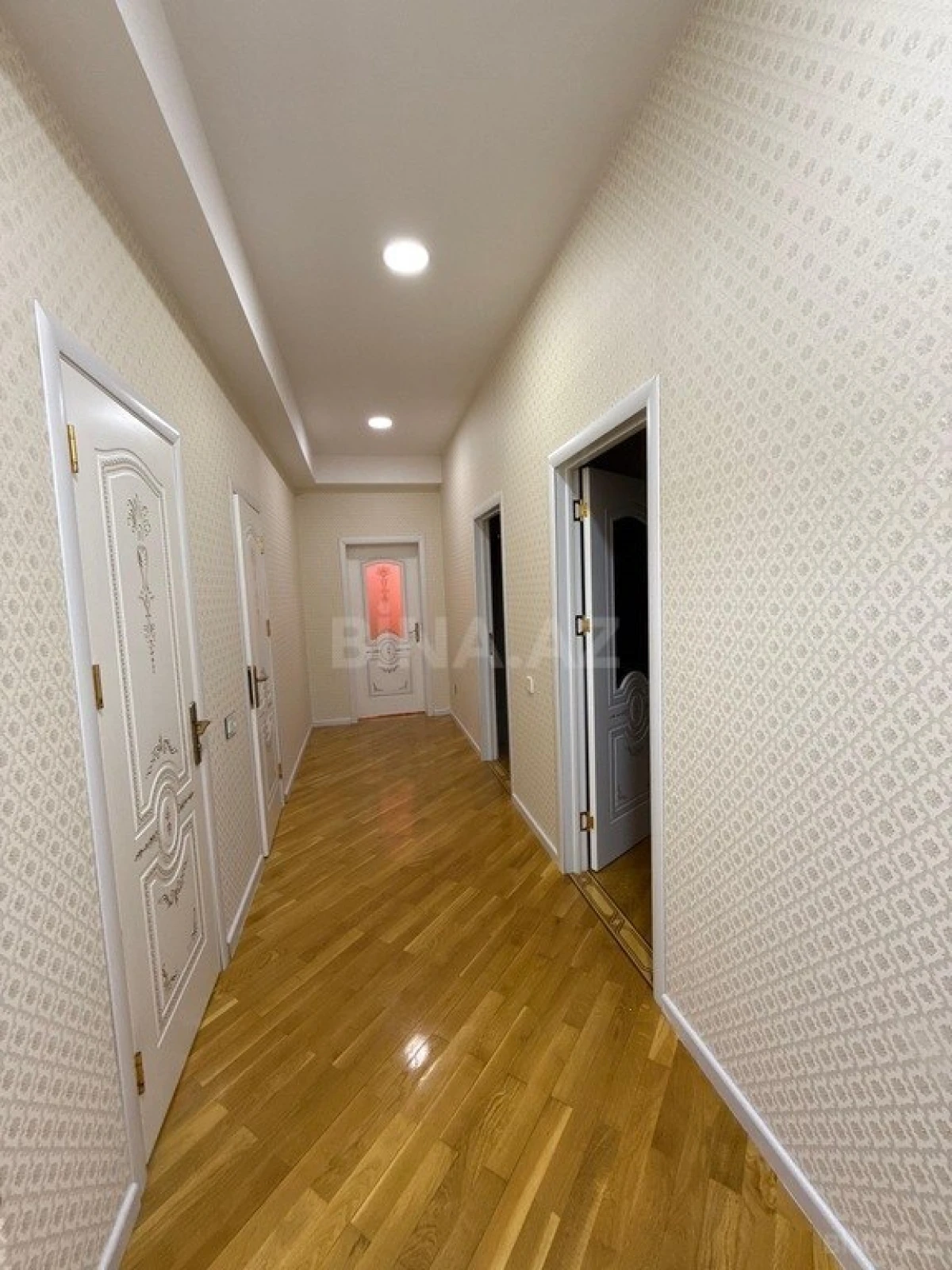 Satılır 2 otaqlı mənzil 90 m²