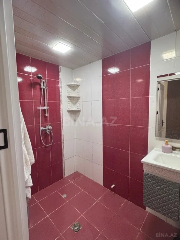 Satılır 2 otaqlı mənzil 74 m²