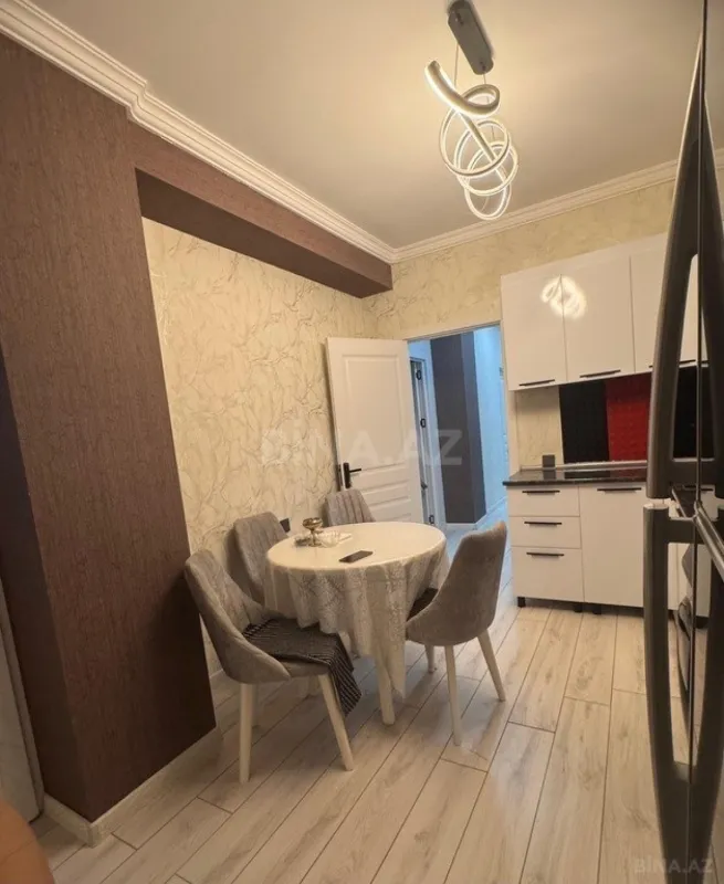 Satılır 2 otaqlı mənzil 74 m²