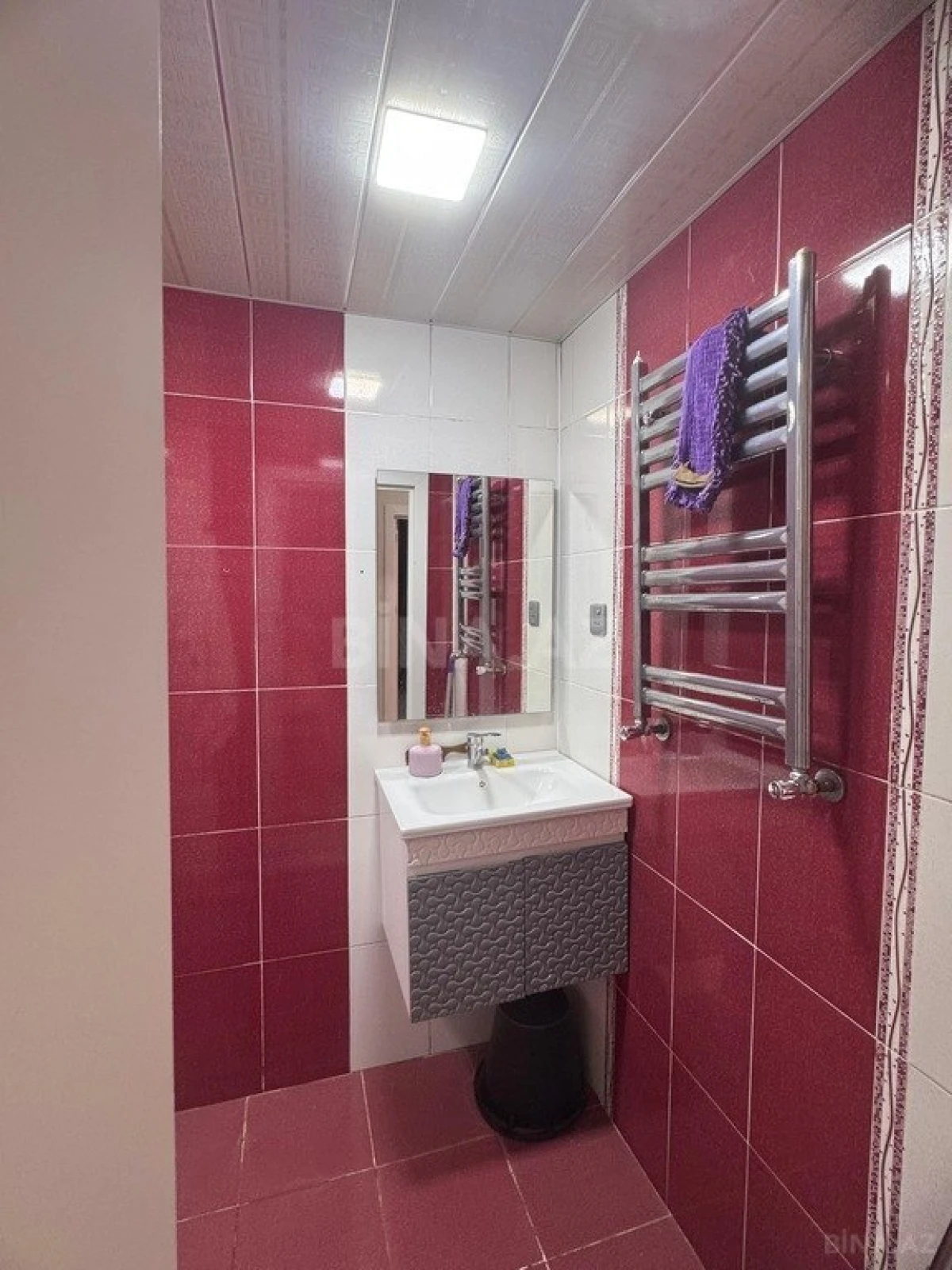 Satılır 2 otaqlı mənzil 74 m²