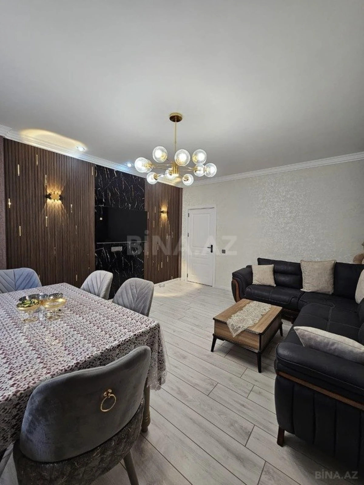 Satılır 2 otaqlı mənzil 74 m²