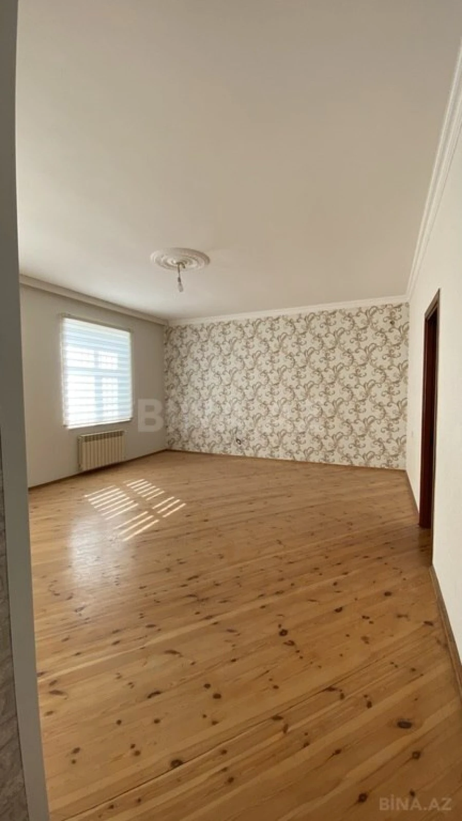 Satılır 6 otaqlı həyət evi 246.7 m²