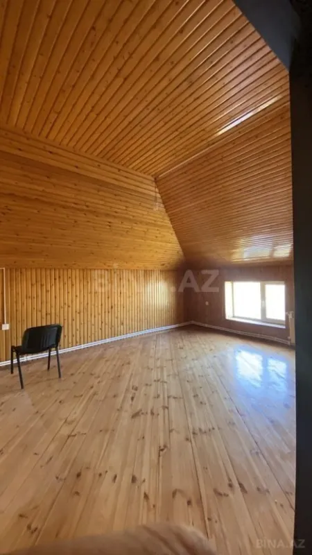 Satılır 6 otaqlı həyət evi 246.7 m²