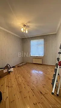 Satılır 6 otaqlı həyət evi 246.7 m²