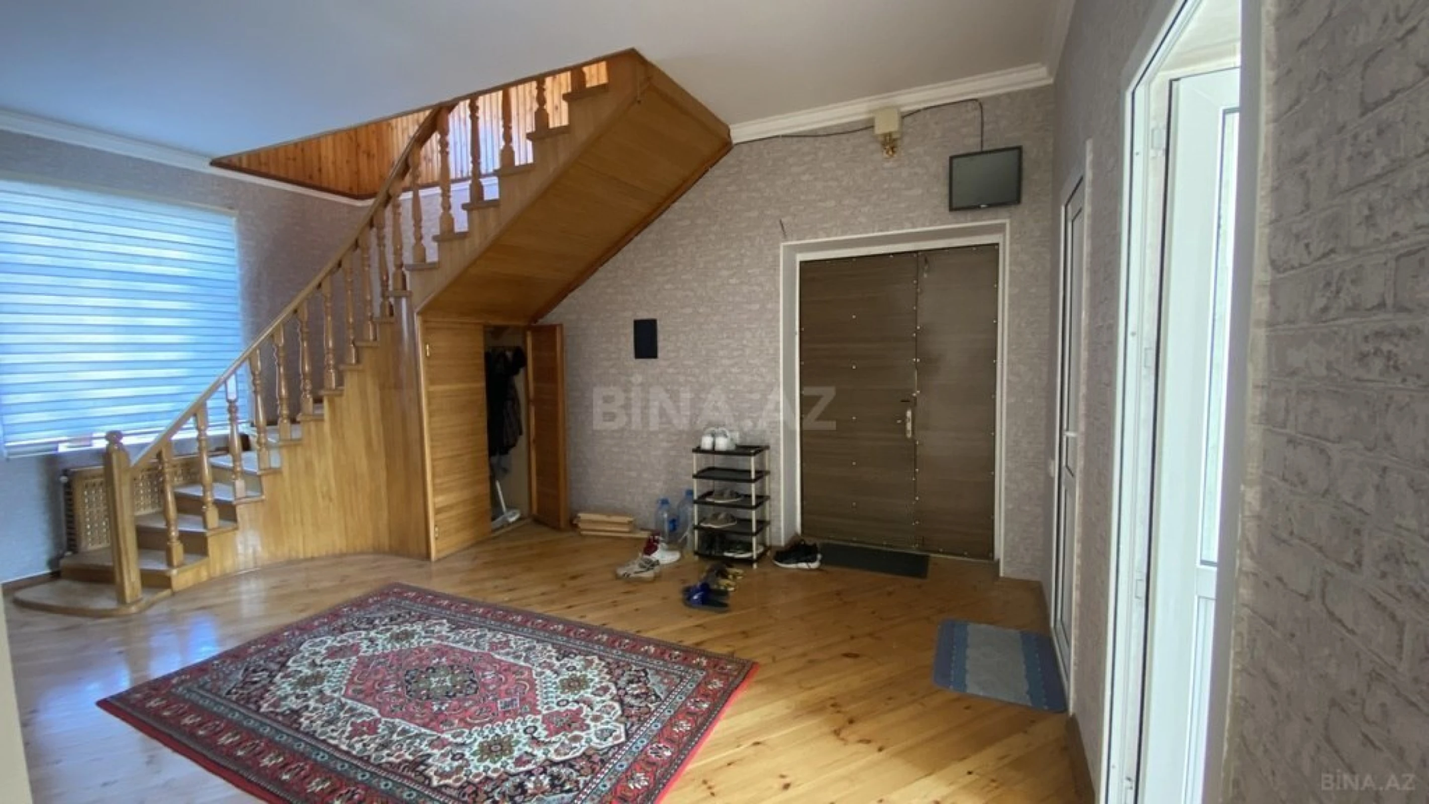 Satılır 6 otaqlı həyət evi 246.7 m²