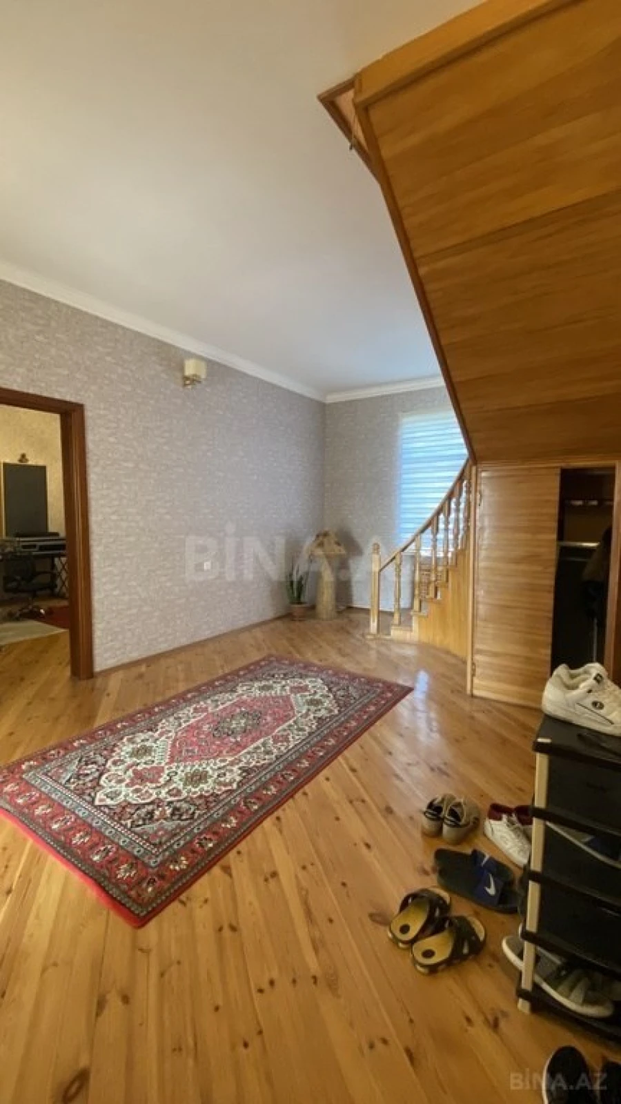 Satılır 6 otaqlı həyət evi 246.7 m²