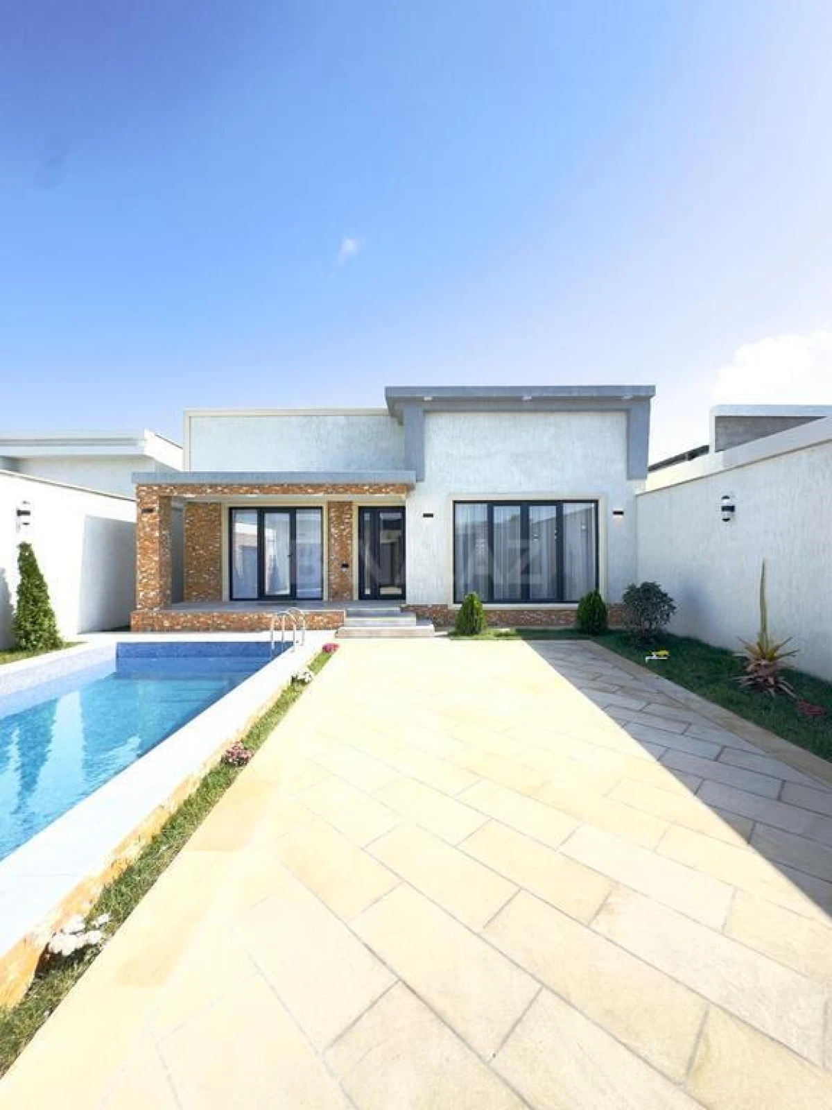 Satılır 4 otaqlı həyət evi 160 m²