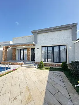 Satılır 4 otaqlı həyət evi 160 m²