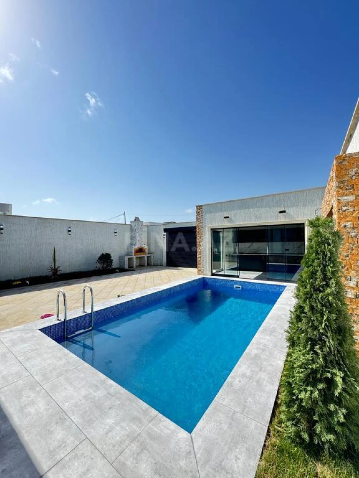 Satılır 4 otaqlı həyət evi 160 m²