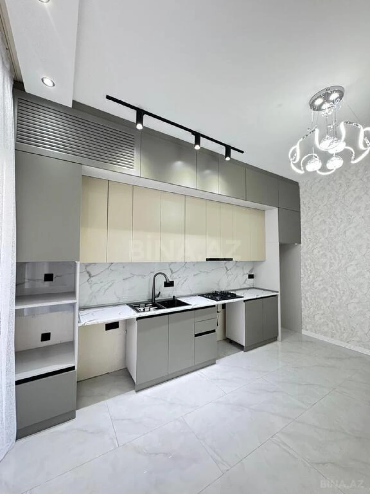 Satılır 4 otaqlı həyət evi 160 m²