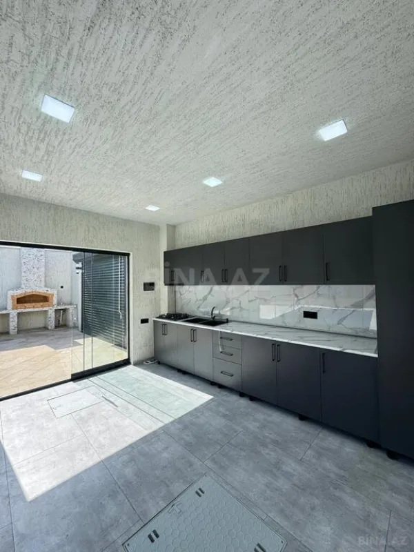 Satılır 4 otaqlı həyət evi 160 m²