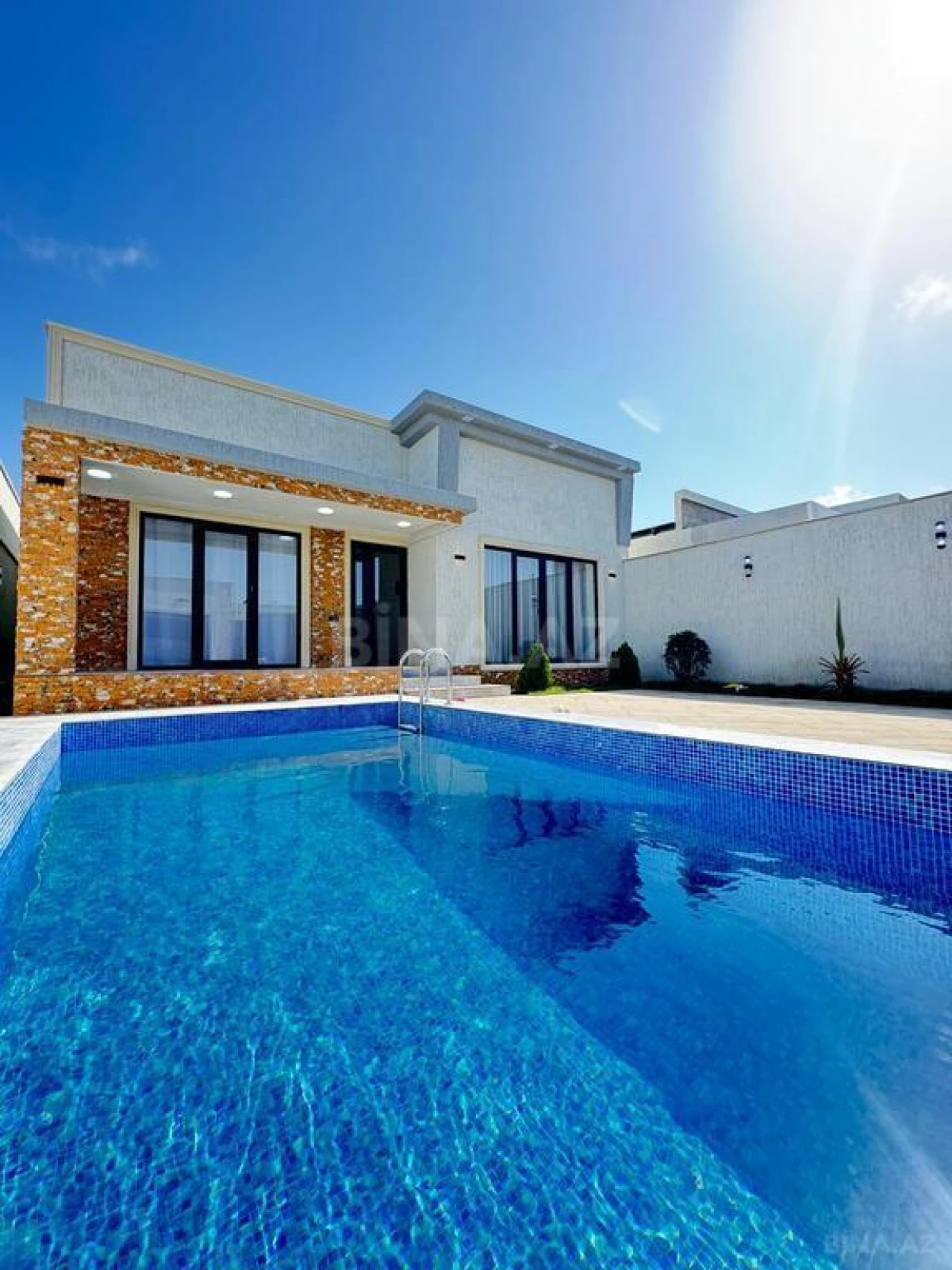 Satılır 4 otaqlı həyət evi 160 m²