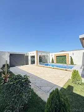 Satılır 4 otaqlı həyət evi 160 m²