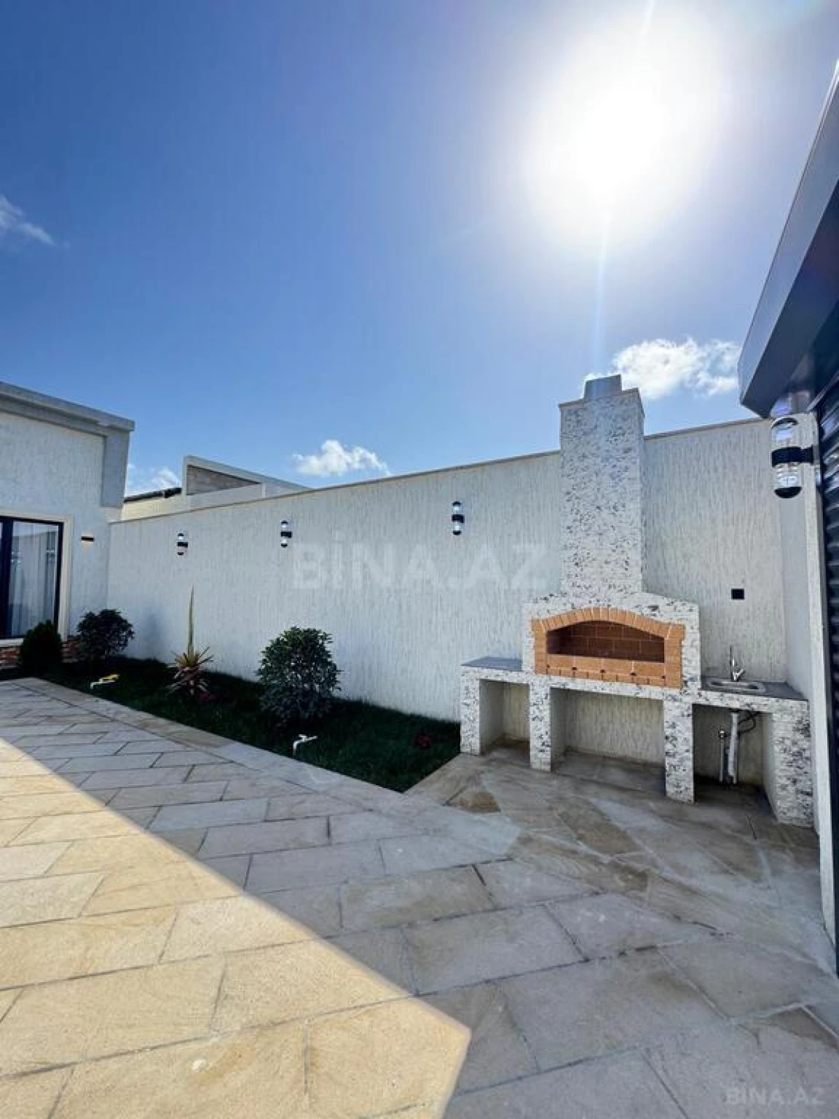 Satılır 4 otaqlı həyət evi 160 m²