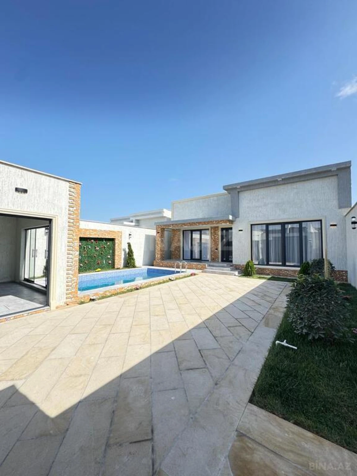 Satılır 4 otaqlı həyət evi 160 m²