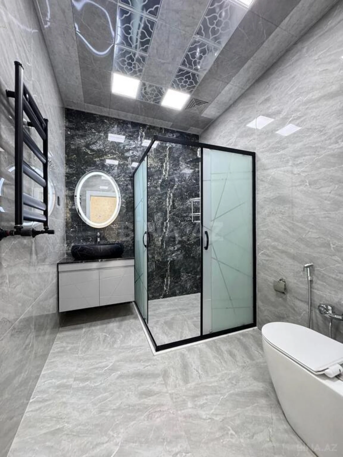 Satılır 4 otaqlı həyət evi 160 m²