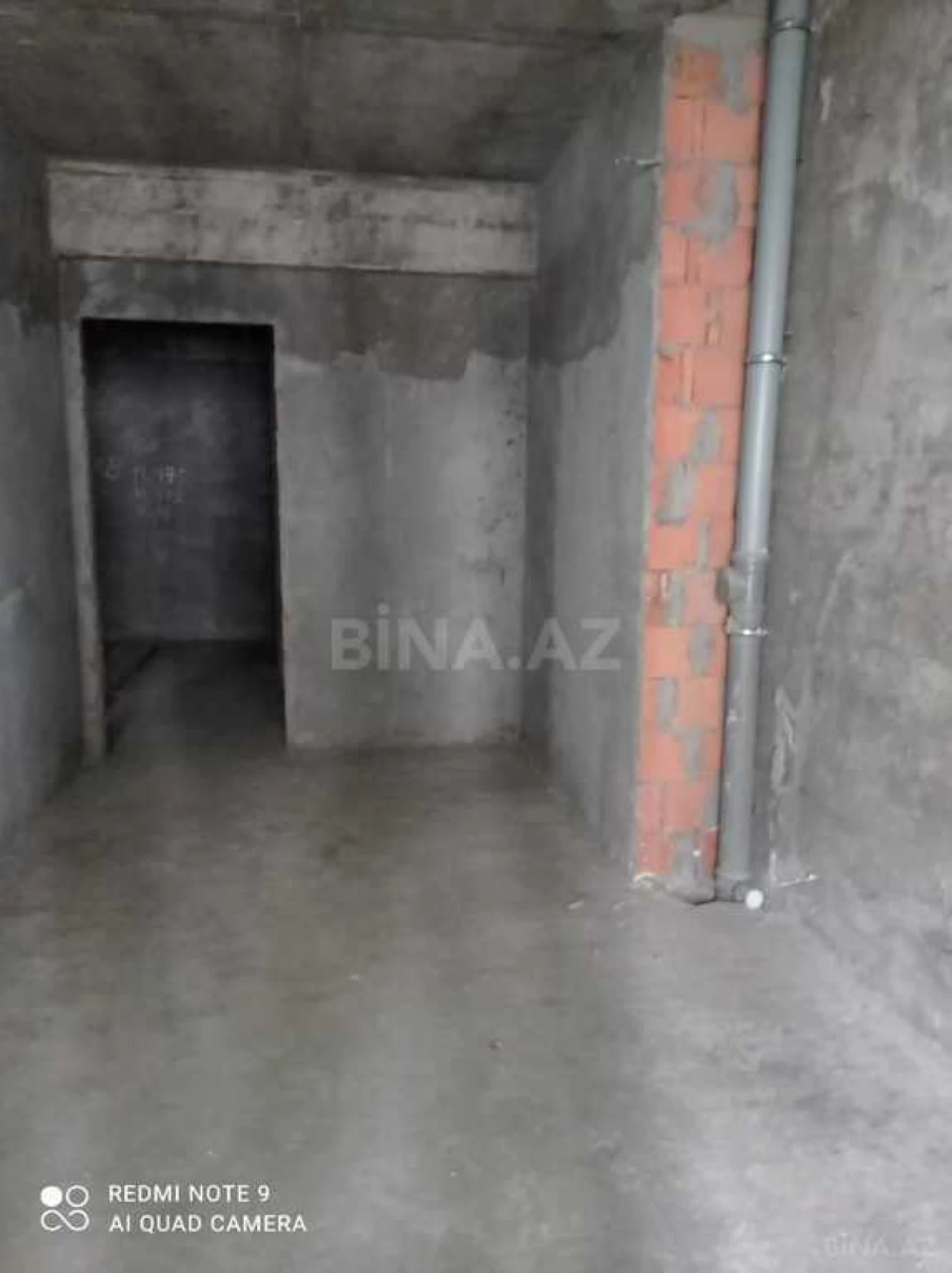 Satılır 3 otaqlı mənzil 110 m²