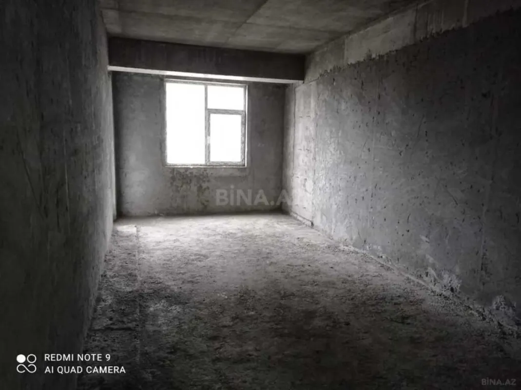 Satılır 3 otaqlı mənzil 110 m²