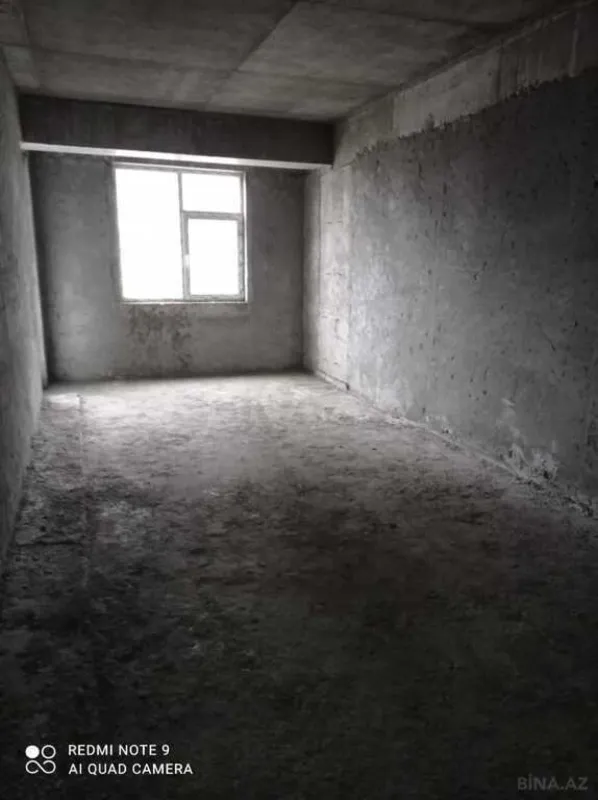 Satılır 3 otaqlı mənzil 110 m²