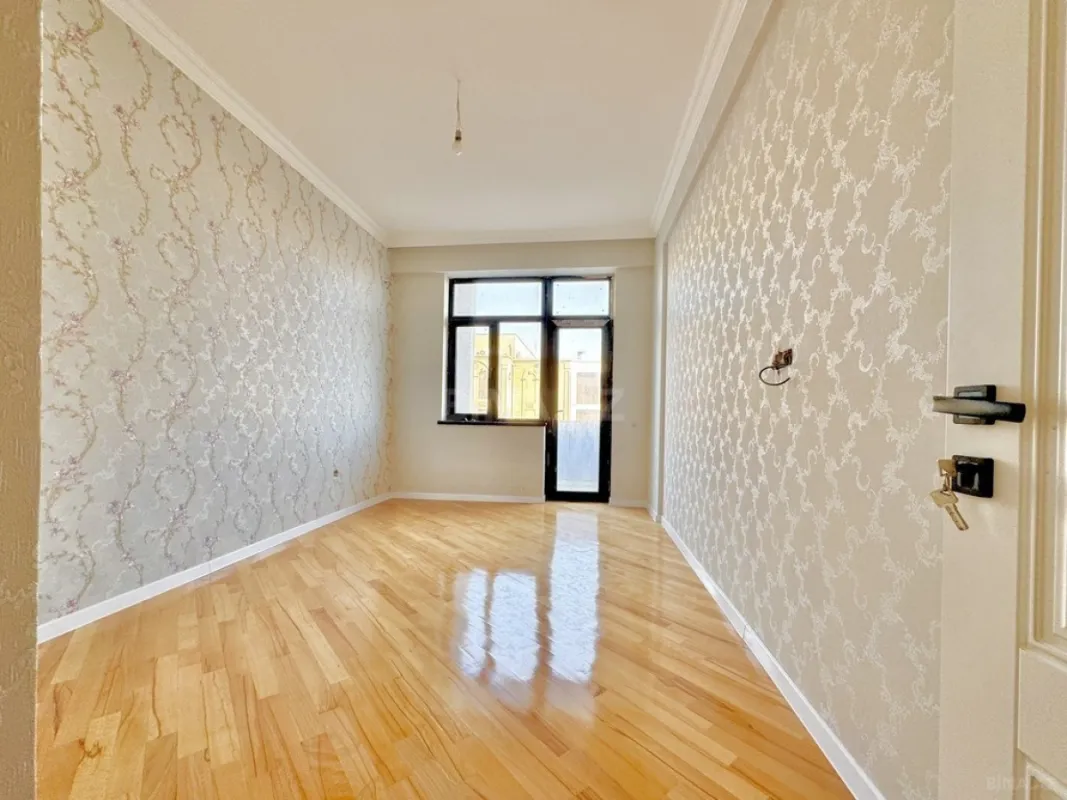 Satılır 2 otaqlı mənzil 90 m²