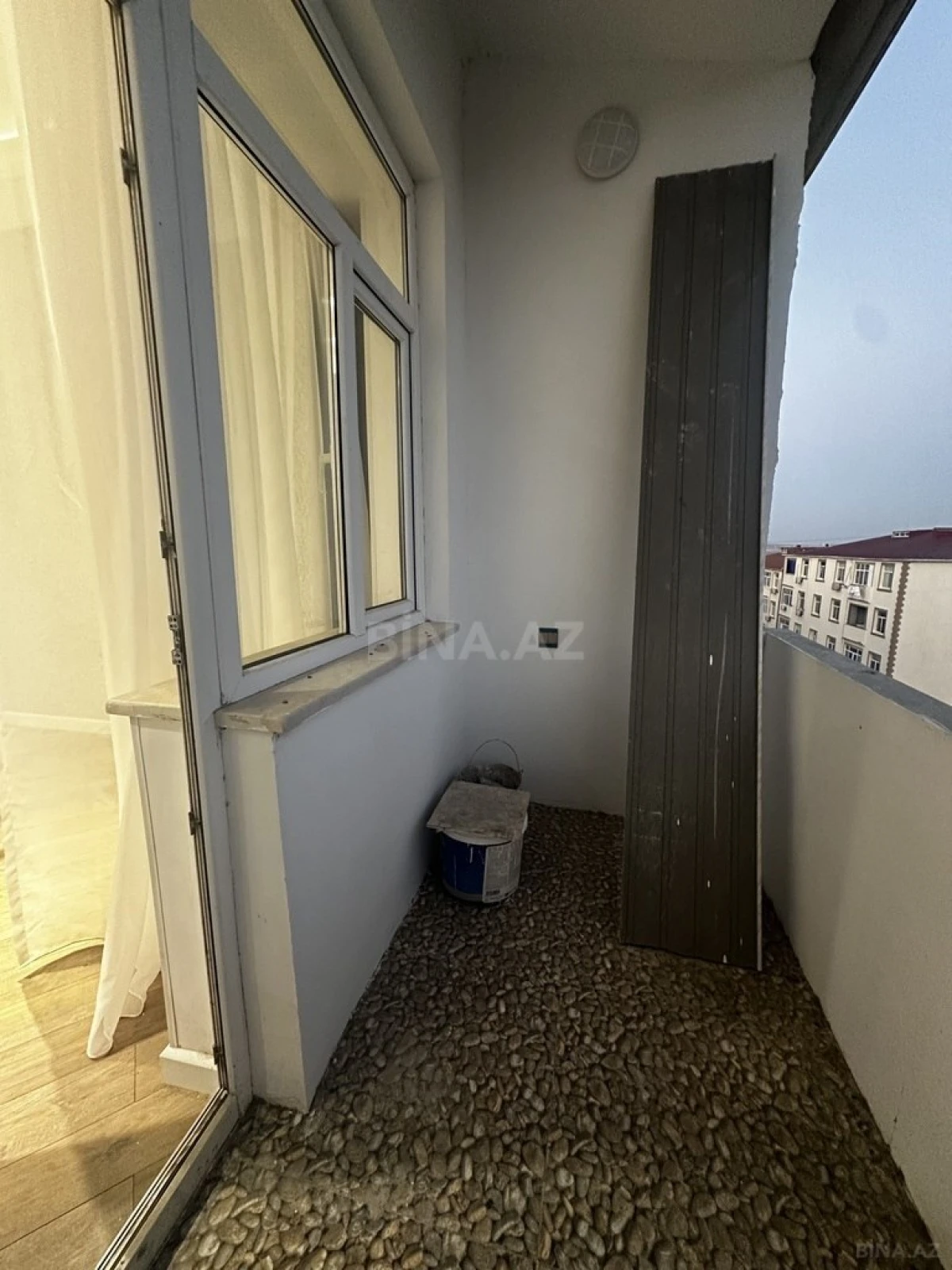 Satılır 5 otaqlı mənzil 155 m²