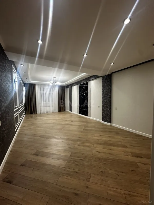 Satılır 5 otaqlı mənzil 155 m²