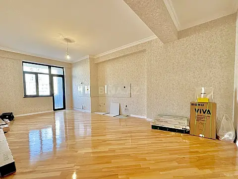 Satılır 2 otaqlı mənzil 93 m²